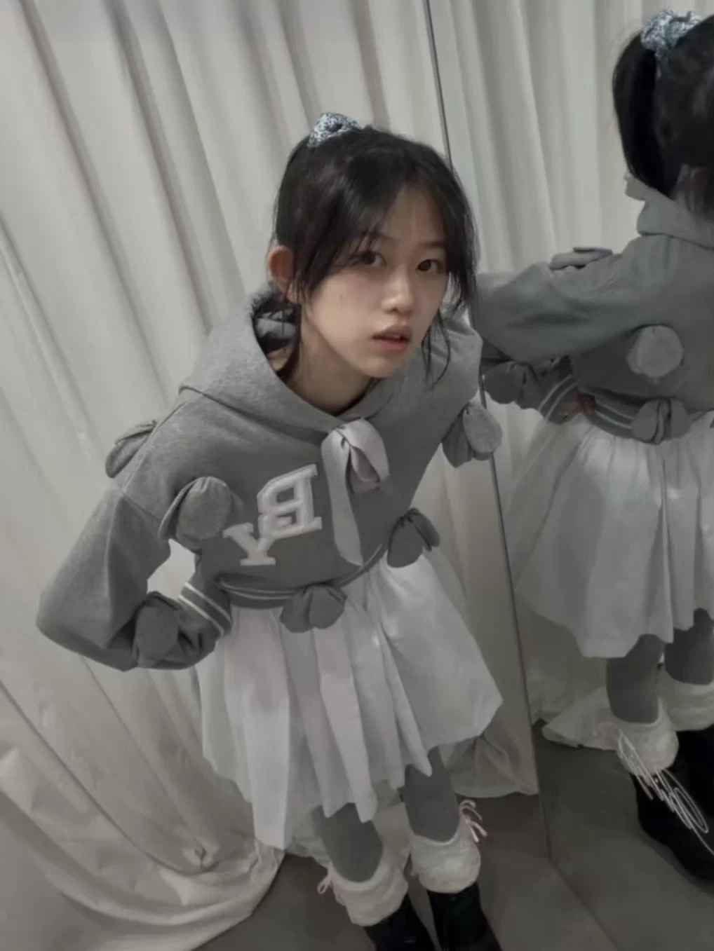 Cute Flower Hoodie Sweatshirt  - Anime Merchandise In Japanese 评论和价格